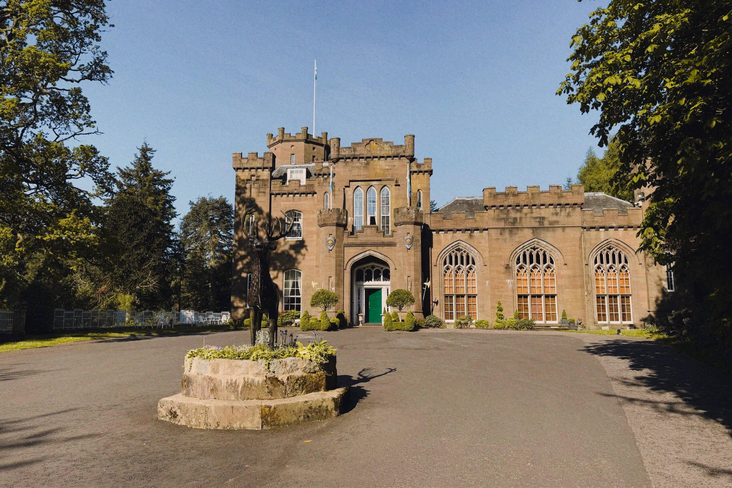 Drumtochty-Castle-scotland-aberdeen-scottish-wedding